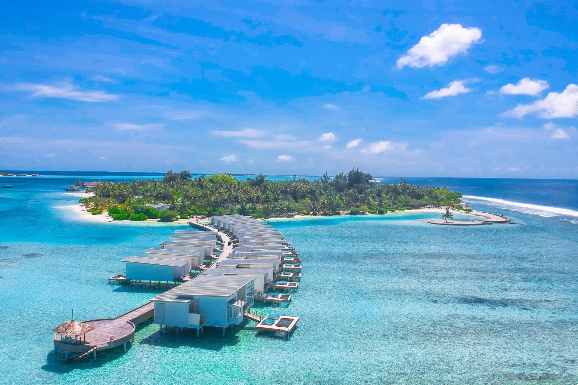Holiday Inn Resort Kandooma Maldives Skytours